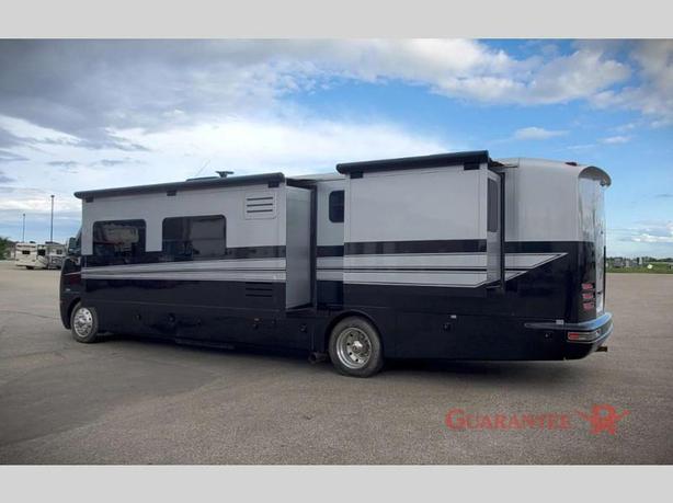Used 2012 Holiday Rambler Trip 35PBD image 4