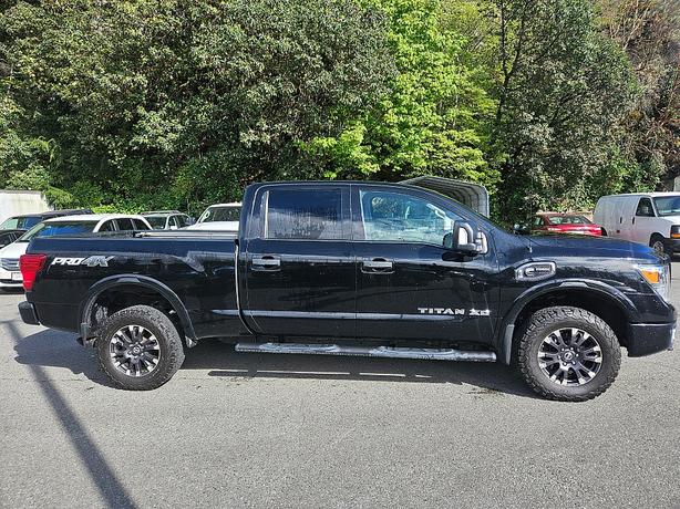 2018 Nissan  Titan XD PRO-4X image 6