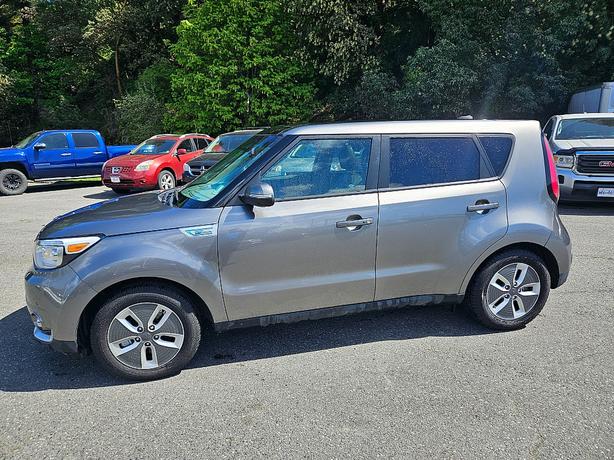 2017 KIA  Soul EV EV+ image 6