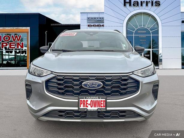 2023 Ford Escape ST-Line, AWD, Remote Start image 2