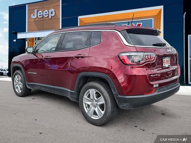 2022 Jeep Compass North 4x4 | GPS Navigation! image 4