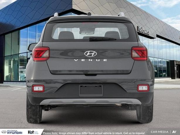 2025 Hyundai Venue Preferred demo image 5