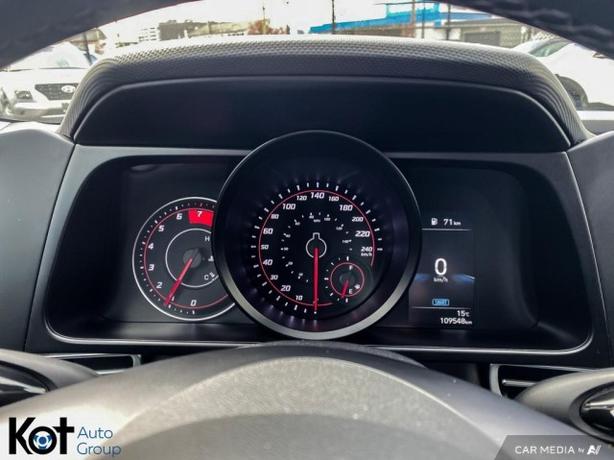 2021 Hyundai Elantra Preferred - NEW BRAKE PADS AND ROTORS! COMPLETE BRAKE SERVI image 8