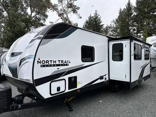 2022 Heartland North Trail Ultra-Lite West Coast 27LRSS image 6