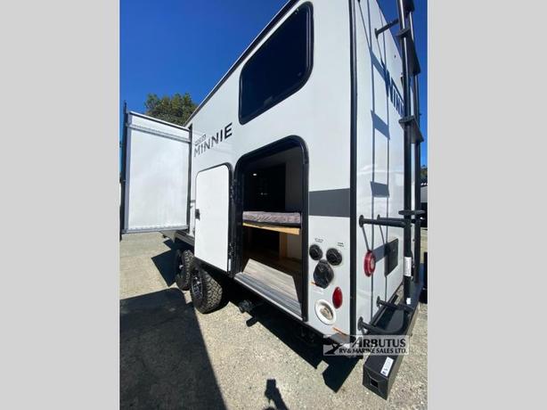 Used 2022 Winnebago Micro Minnie 2306BHS image 4