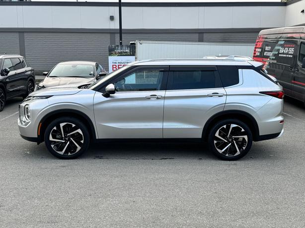 2023 Mitsubishi Outlander SE S-AWC image 8