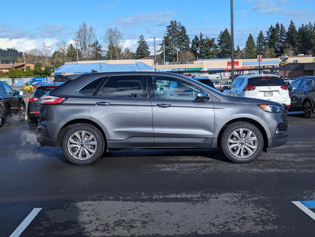 2023 Ford Edge Titanium - No Accidents, Heated Seats, AWD image 5
