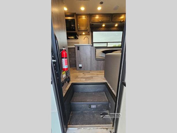 Used 2021 Jayco Redhawk SE 27N image 7