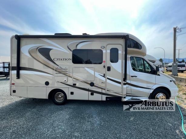 Used 2017 Thor Motor Coach Citation Sprinter 24SS image 5