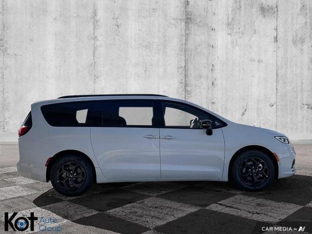 2024 Chrysler Pacifica Hybrid Premium S Appearance, DEMO, SAVE $7,375 OFF MSRP!  image 4