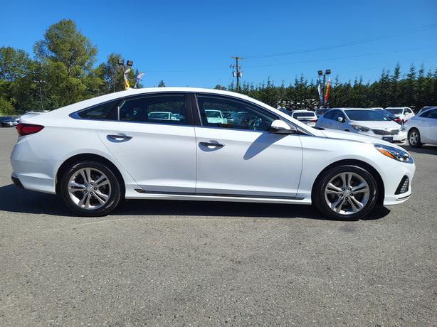 2018 Hyundai Sonata Sport FWD, Heated Seats, Sunroof, Bluetooth image 6