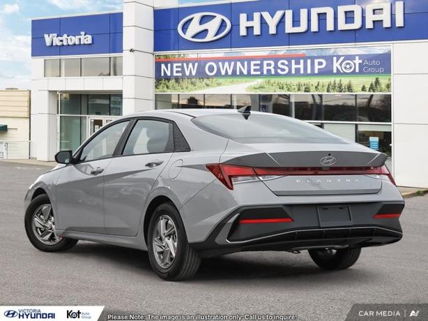 2025 Hyundai Elantra Essential | DEMO SAVINGS $600 OFF demo image 4