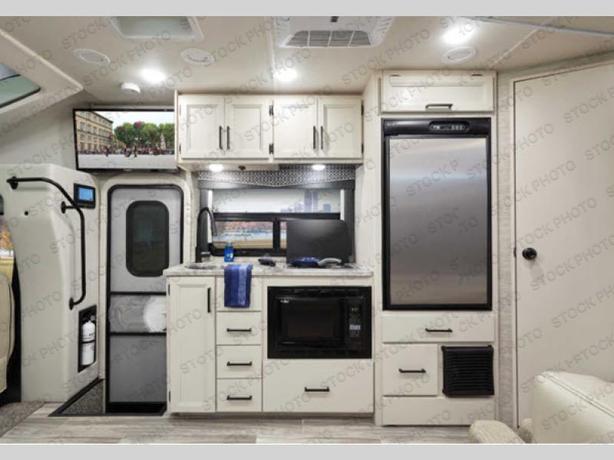 Used 2021 Thor Motor Coach Compass 23TW image 5