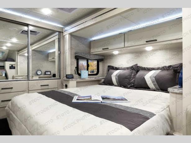 Used 2021 Thor Motor Coach Compass 23TW image 6