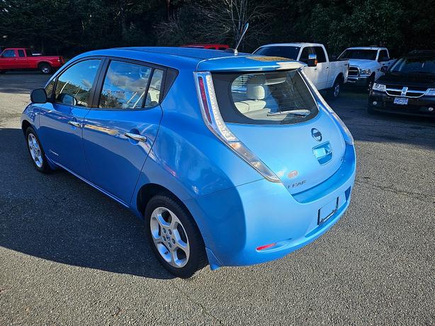 2012 Nissan  LEAF SL image 4