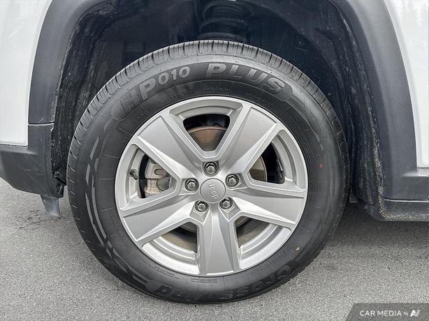 2022 Jeep Compass North | Remote Start | Heated Seats! image 6