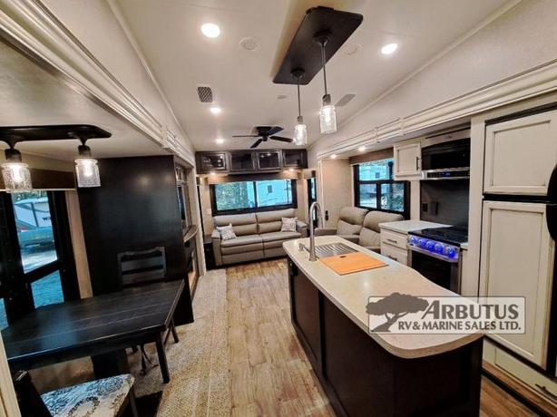 Used 2020 Jayco Eagle 357MDOK image 6