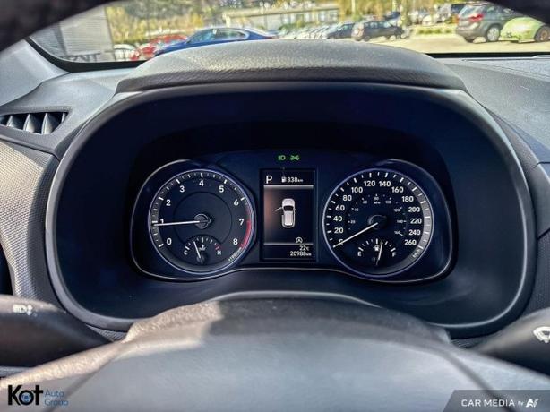 2023 Hyundai Kona Preferred NO ACCIDENT! LOW KMS! image 8