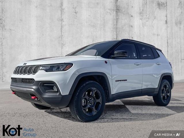 2024 Jeep Compass Trailhawk display photo