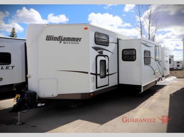 Used 2013 Forest River RV Rockwood Wind Jammer 3006WK image 3