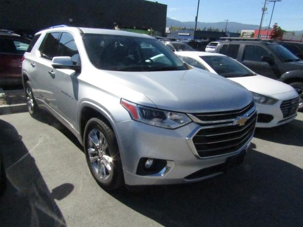 2020 Chevrolet Traverse Premier FORWARD COLLISION! LANE DEPARTURE! REAR CROSS TR image 1
