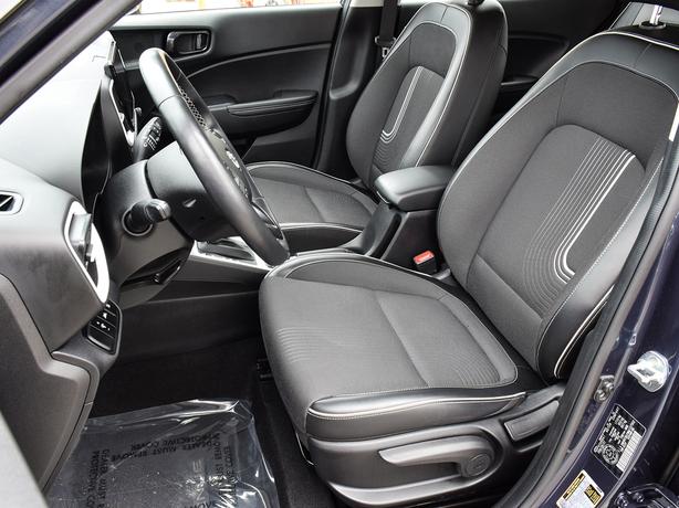 2021 Hyundai Venue Ultimate - No Accidents, Navigation, Sunroof image 8