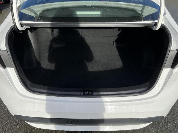 2021 Toyota Corolla L image 8