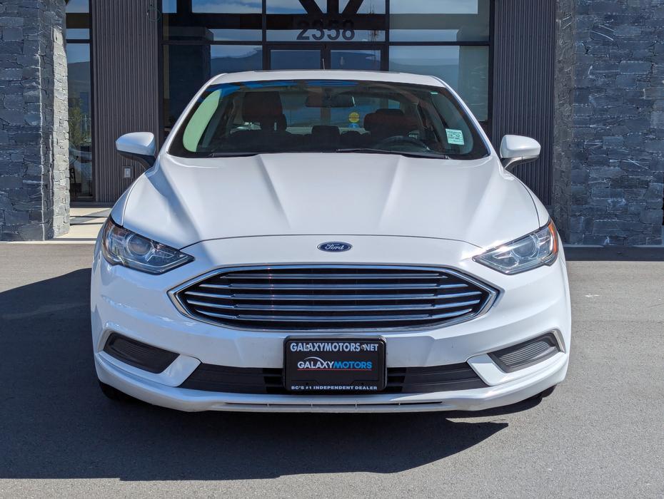 2018 Ford Fusion SE - Low Mileage, Sunroof display photo