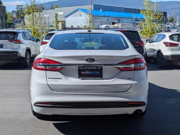 2018 Ford Fusion SE - Low Mileage, Sunroof image 7
