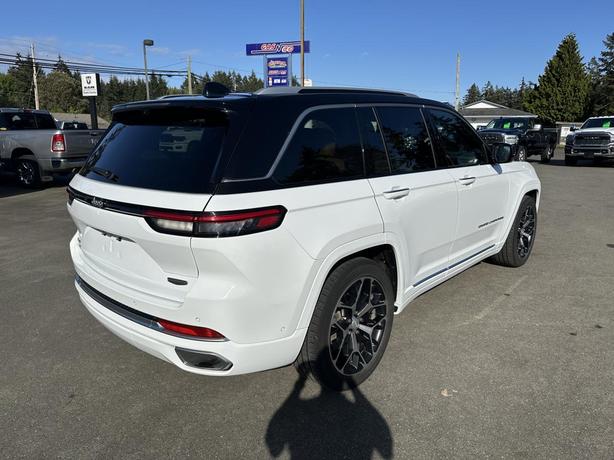 2023 Jeep Grand Cherokee Summit Reserve image 5