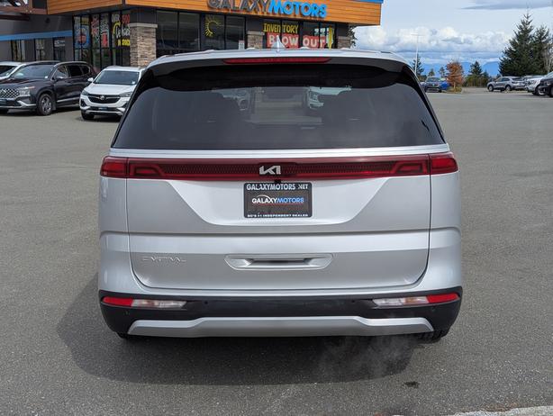 2023 Kia Carnival LX - No Accidents, Rear A/C Controls image 7