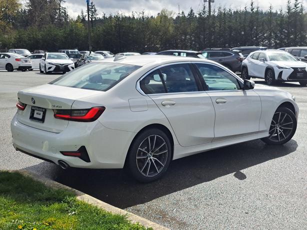 2022 BMW 3 Series 330i xDrive Sedan North America AWD, Nav image 6