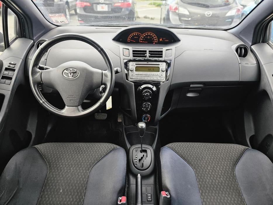 2007 Toyota Yaris 5dr HB Auto RS display photo