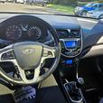2013 Hyundai  Accent 5-Door SE thumbnail image 7