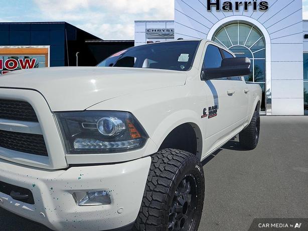 2016 RAM 3500 4WD Crew Cab 6.4 Box Laramie | GPS Navigation! image 8