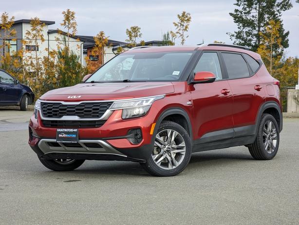 2022 Kia Seltos LX - AWD, No Accidents, Heated Seats image 1
