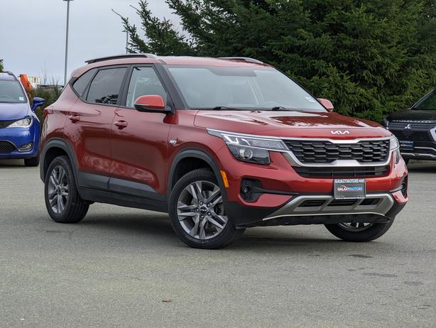 2022 Kia Seltos LX - AWD, No Accidents, Heated Seats image 4