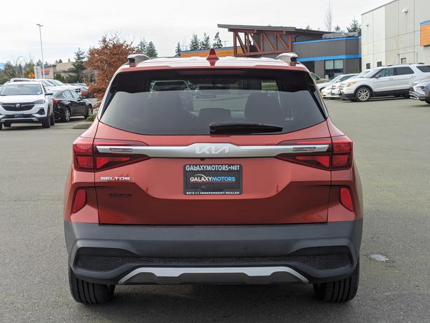 2022 Kia Seltos LX - AWD, No Accidents, Heated Seats image 7