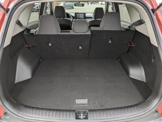 2022 Kia Seltos LX - AWD, No Accidents, Heated Seats image 8
