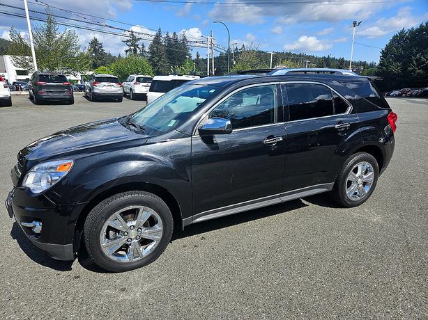 2011 Chevrolet  Equinox LTZ image 2