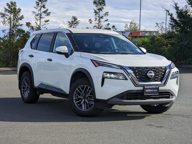 2023 Nissan Rogue S - No Accidents, AWD, Heated Seats image 4