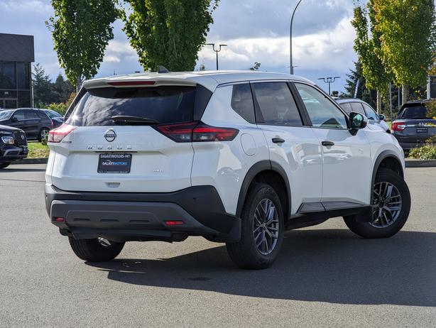 2023 Nissan Rogue S - No Accidents, AWD, Heated Seats image 6