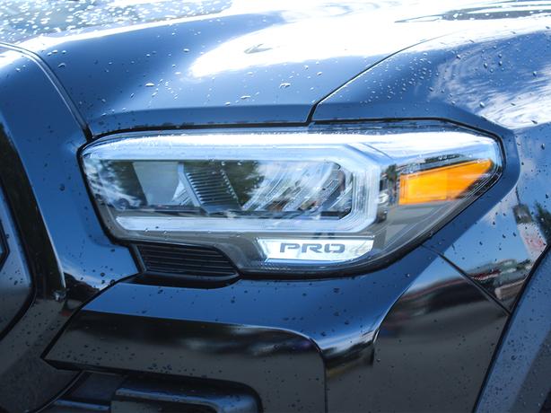 2023 Toyota Tacoma TRD Pro - Navigation, Heated Seats, Leather image 8