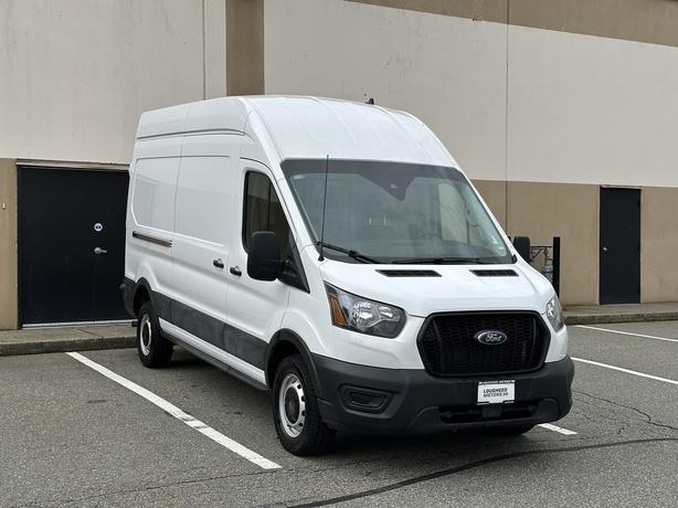 2024 Ford Transit image 1