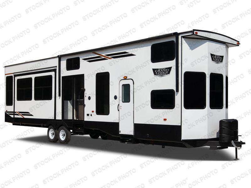 Used 2024 Forest River RV Wildwood Grand Lodge 42VIEW display photo