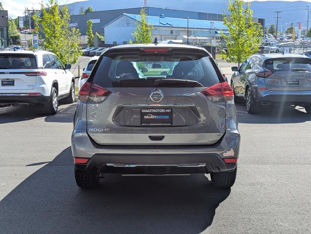 2018 Nissan Rogue S - Heated Seats, Android Auto/Apple CarPlay image 7
