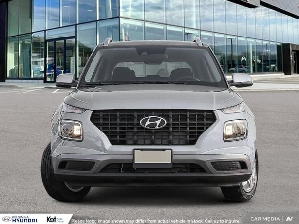 2025 Hyundai Venue Preferred demo image 2