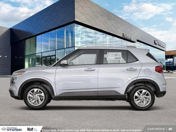 2025 Hyundai Venue Preferred demo image 3