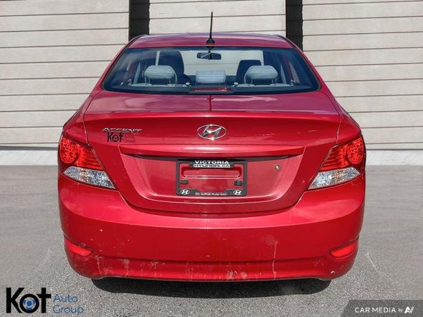 2012 Hyundai Accent GL - ONE OWNER! 4 NEW TIRES! REPLACED BRAKE PADS AND ROTORS! image 5