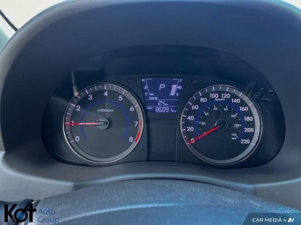 2012 Hyundai Accent GL - ONE OWNER! 4 NEW TIRES! REPLACED BRAKE PADS AND ROTORS! image 8